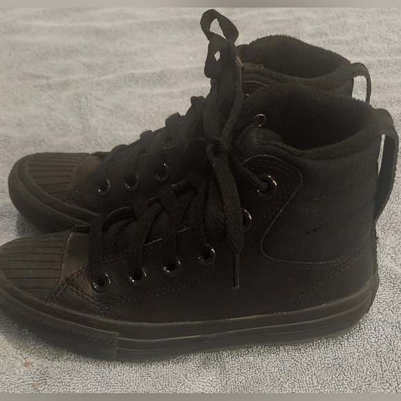 boys converse - Picture 3 of 6